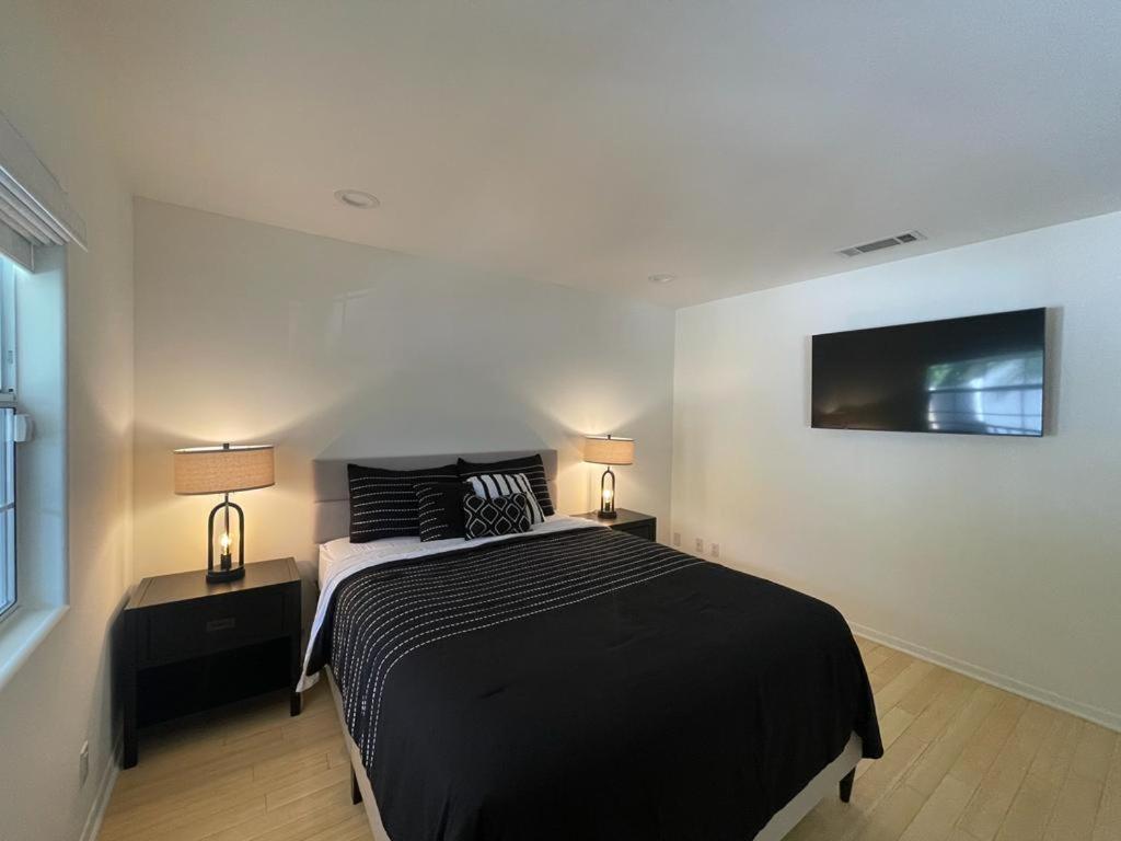 Charming Bright Traditional In Sherman Oaks Privatunterkunft Los Angeles