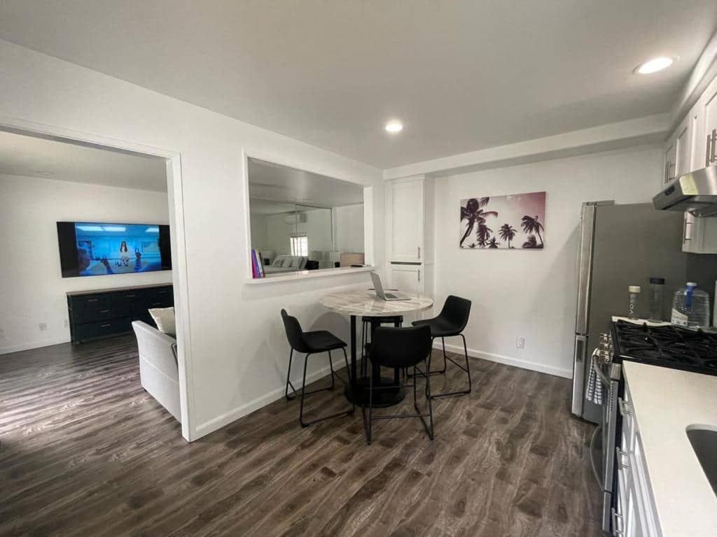 Privatunterkunft Charming Bright Traditional In Sherman Oaks Los Angeles