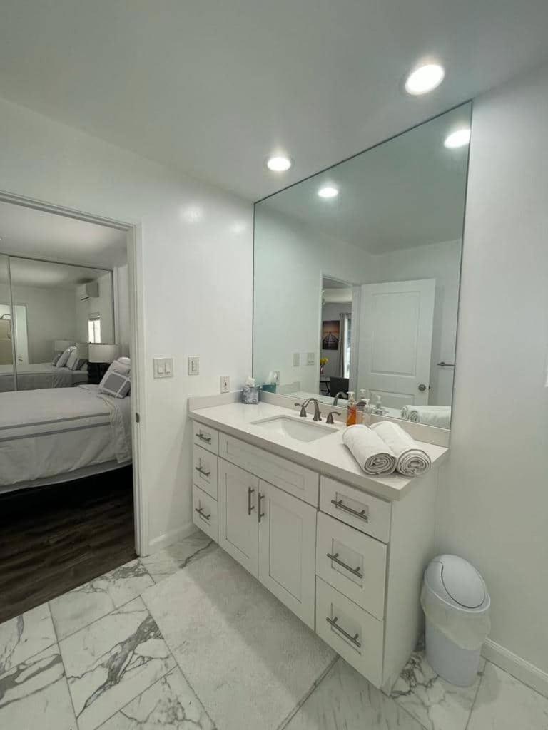 Privatunterkunft Charming Bright Traditional In Sherman Oaks Los Angeles