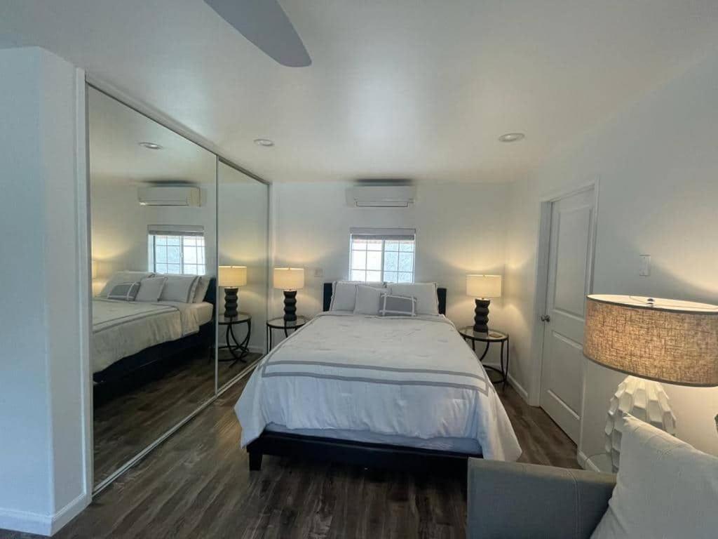 Charming Bright Traditional In Sherman Oaks Privatunterkunft Los Angeles