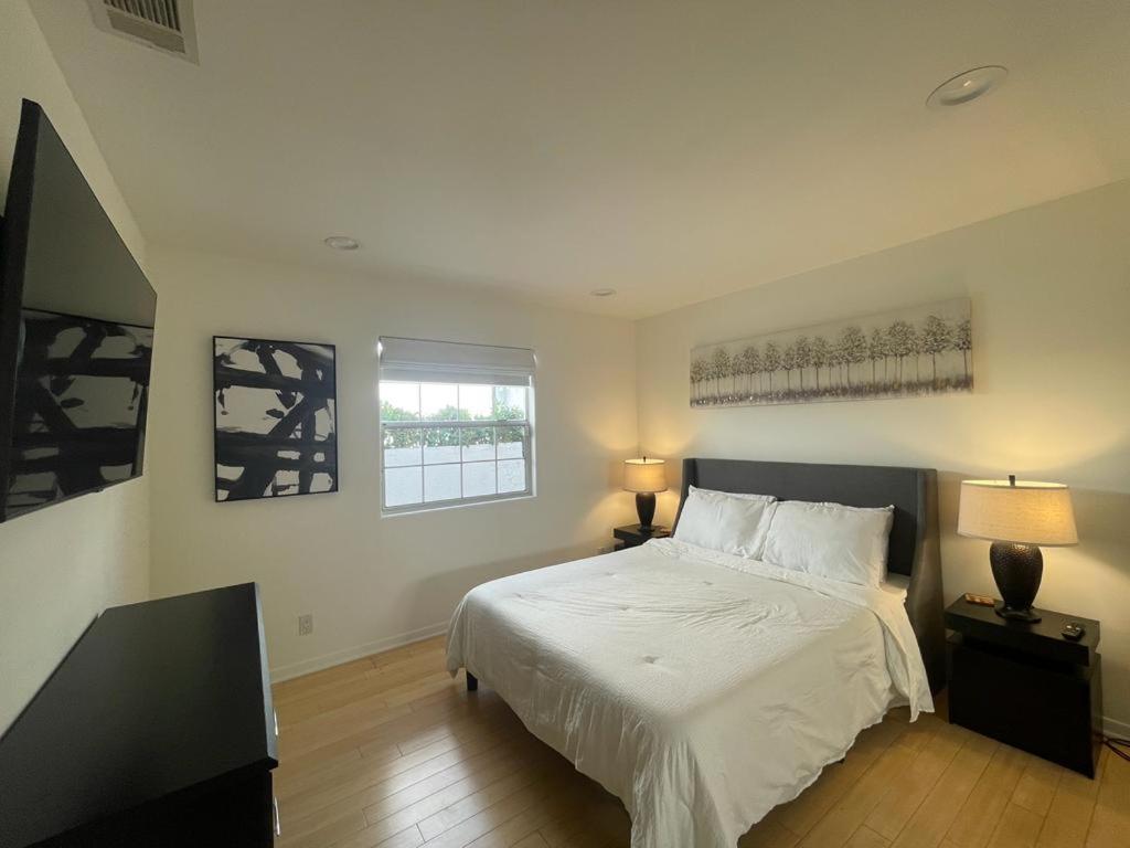 Privatunterkunft Charming Bright Traditional In Sherman Oaks