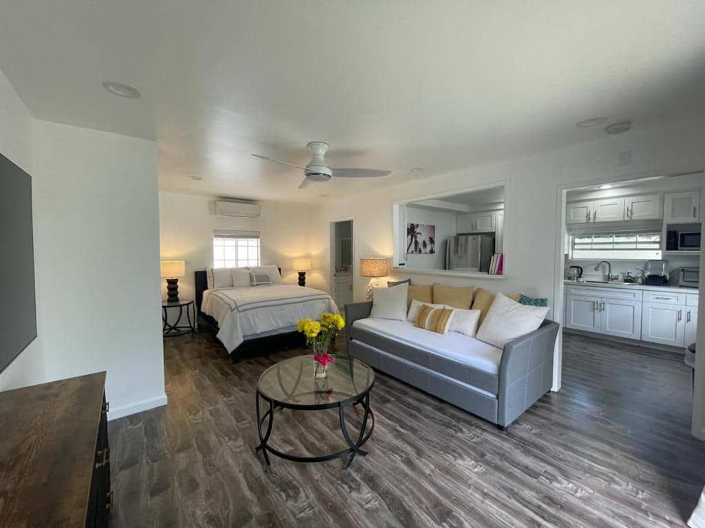 Privatunterkunft Charming Bright Traditional In Sherman Oaks Los Angeles